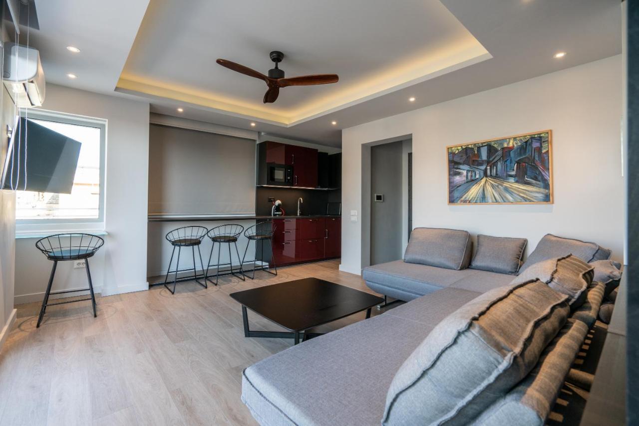 Akasha Loft Apartment เอเธนส์ ภายนอก รูปภาพ